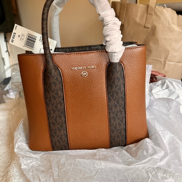 Brand New MK Michael Kors Brown Beige Purse - Picture 3 of 7